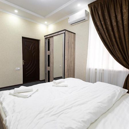 Light Hotel Tashkent Luaran gambar